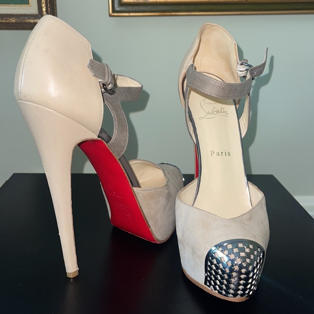 Christian Louboutin Suede& Leather Maggie Metal Toe Strap Pumps Heels Beige 40